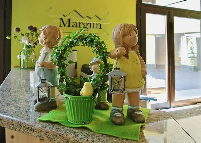 Apartment Apartment Residenza Chesa Margun 13-2 By Interhome Surlej